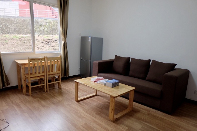 1492588780353114.jpg sitting room.jpg