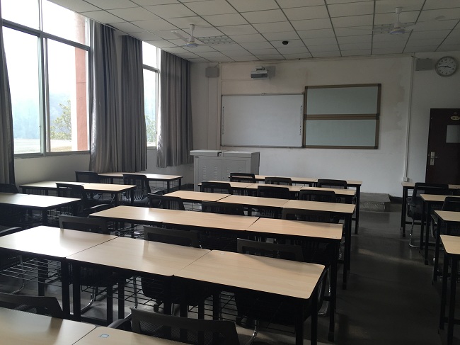 1492588703190838.jpg Classroom.jpg